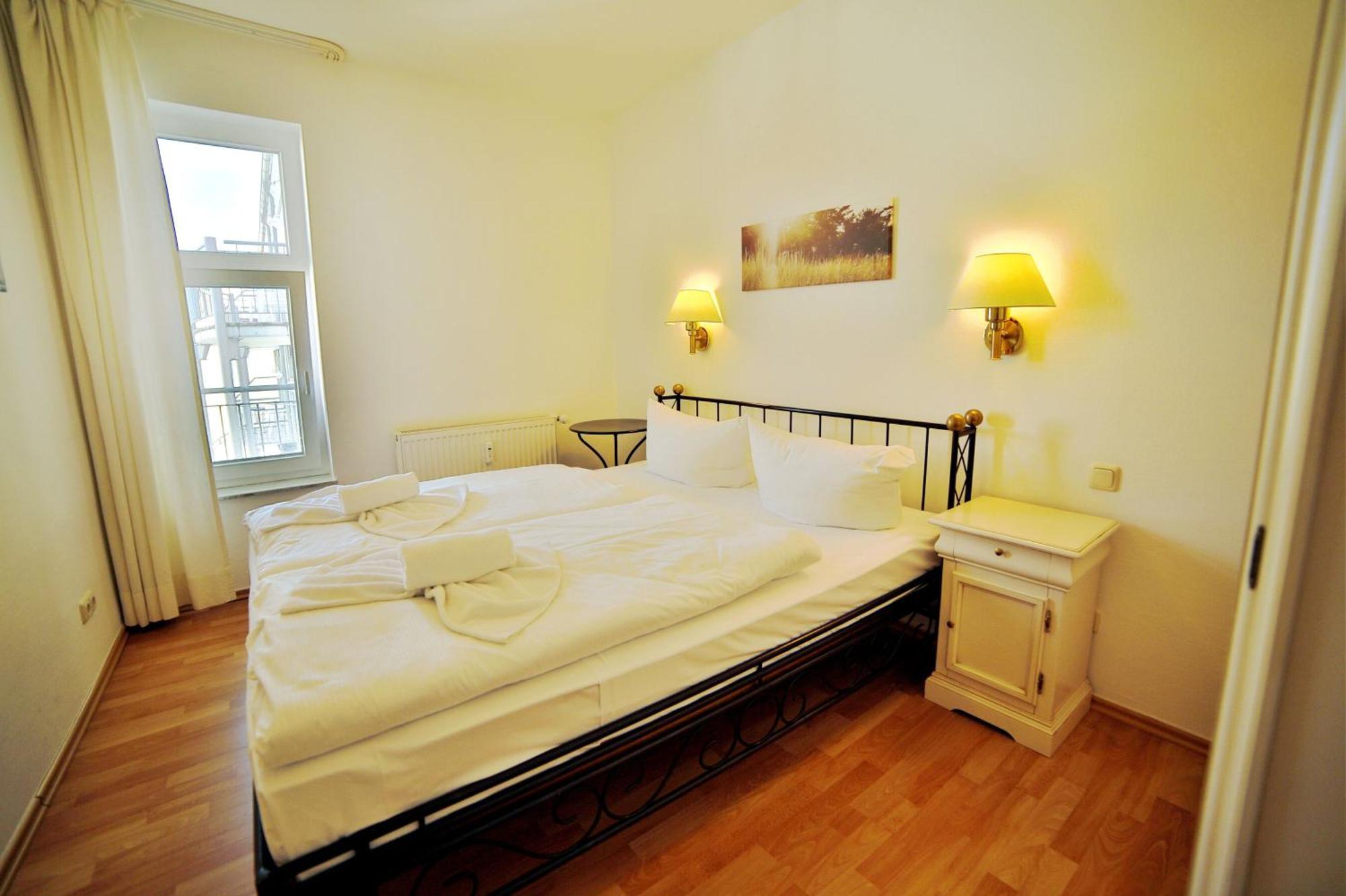 Ferienwohnung Binzer Strandgut Im Haus Jahreszeiten Binz Ngoại thất bức ảnh