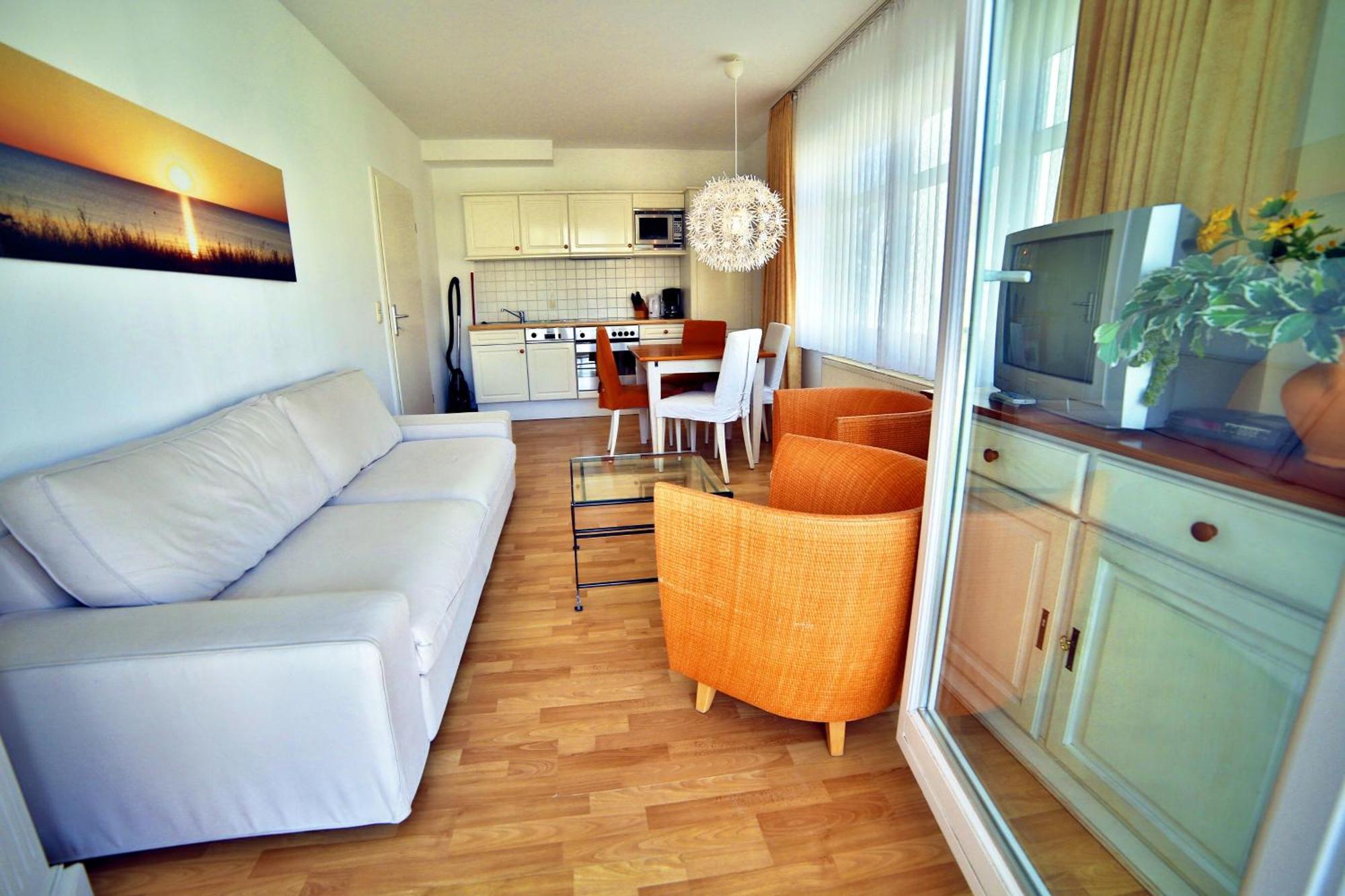 Ferienwohnung Binzer Strandgut Im Haus Jahreszeiten Binz Ngoại thất bức ảnh